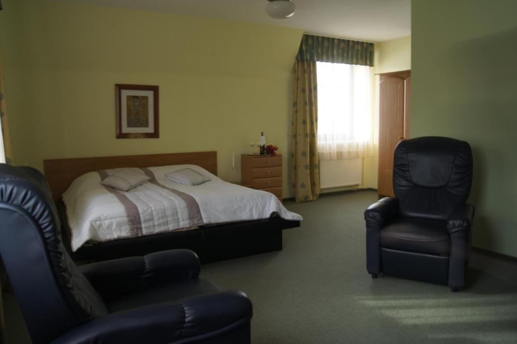 Hotel Jedlina Люблін Номер фото